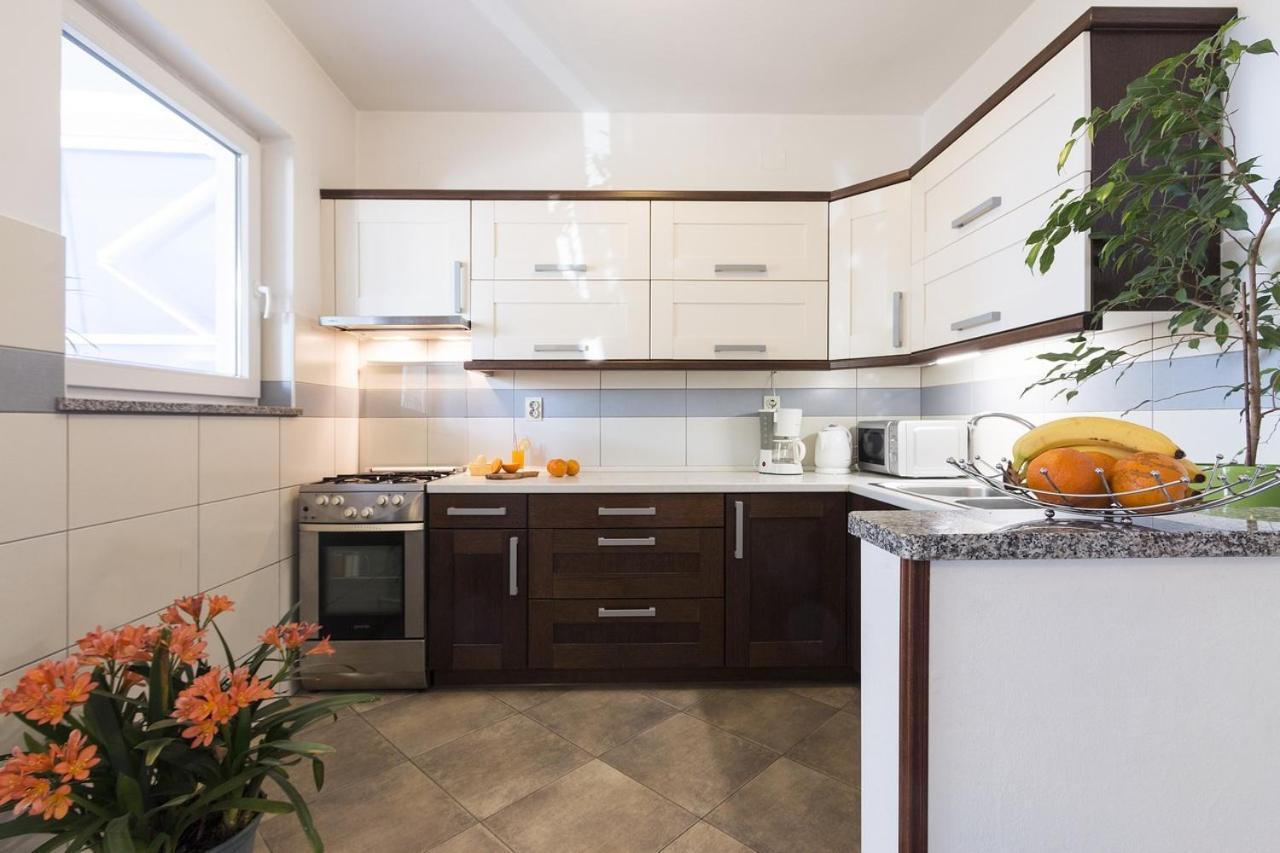 Apartment Carmen Pula Eksteriør billede